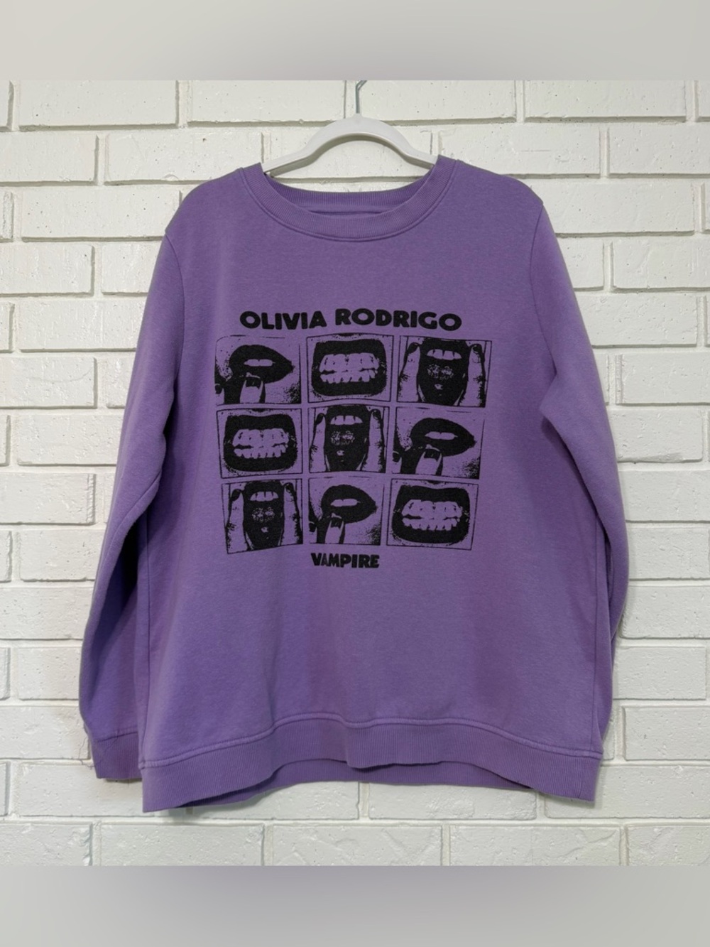 Olivia Rodrigo Official Merch Sweatshirt – Vampire – XXL